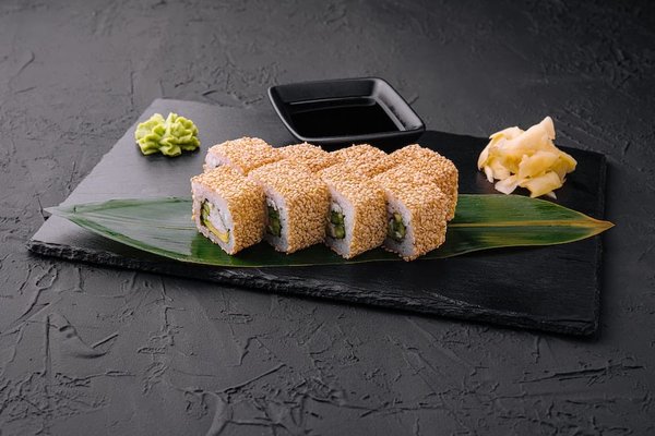 Quelles sont les meilleures pratiques pour préparer des sushis végétaliens dans un restaurant japonais?